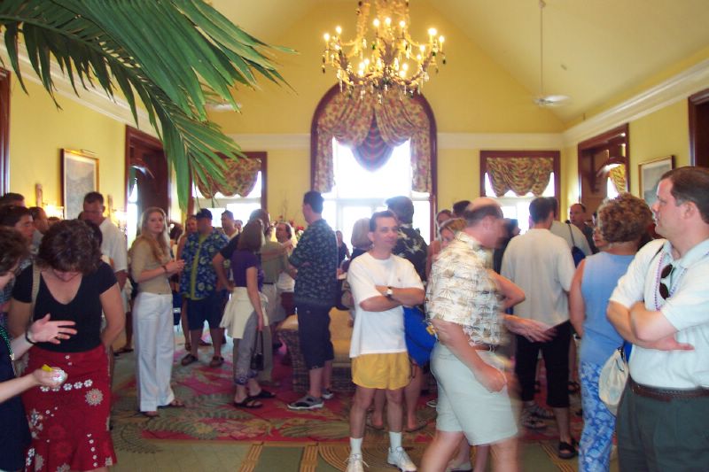 Everyone wating for the bus to the marina